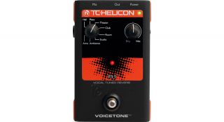 TC Helicon VoiceTone R1 Microphone Preamp Vocal Reverb Pedal