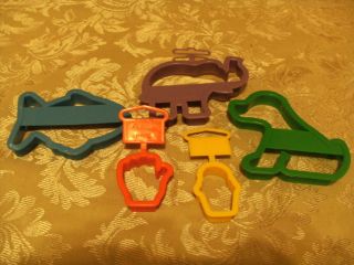 wilton plastic cookie cutters elephant puppy fish mini hand and ice