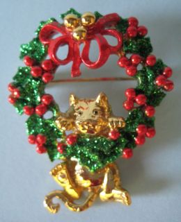 Wreath Cat Kitten Hanging Merry Brooch Pin Ribbon Cute Gold Tone
