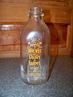 Vintage Walnut Dairy Farms Waterloo Iowa Glass Milk Bottle 1 Quart