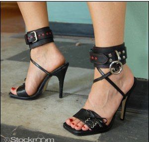 Kinky Ankle Cuffs w/ Row of Hearts & Soft Suede (d116)
