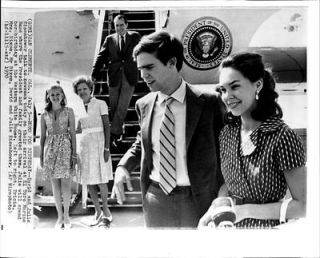 1970 Eisenhower David & Mrs Julie Birthday Western White House Press
