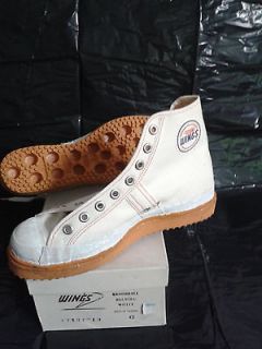 VINTAGE KIDS BROOMBALL WINGS BALMORAL WHITE SNEAKERS SHOES 4 1978 70S