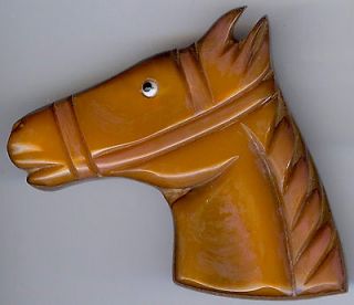 VINTAGE WOOD & CARAMEL BUTTERSCOTCH BAKELITE HORSE HEAD PIN