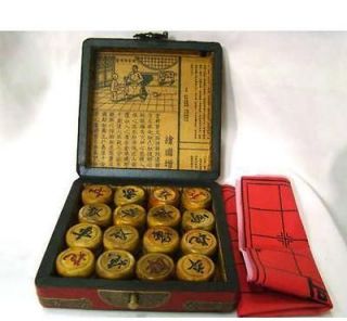 FAMOUS CHINESE RED Dragon phoenix BOX WITH WHOLE SET CHESS ds