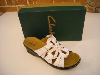 Clarks Lexi Peach White Leather Slide Sandals