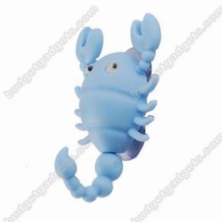 Plastic Scorpion Style Hook Hanger with Suction Cup Lightblue