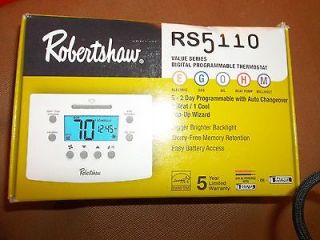 ROBERTSHAW PROGRAMMABLE THERMOSTAT DIGITAL MODEL RS5110
