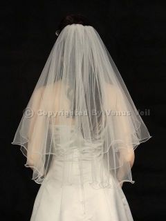 scalloped edge veil in Clothing, 