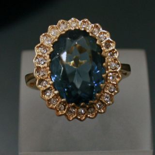 THE PRINCESS DIANA ENGAGEMENT RING With Austrian Crystal HAND MADE IN