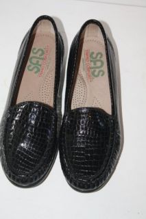 SAS Black Faux Alligator Croc Loafers Tripad Shoes Sz 6 M