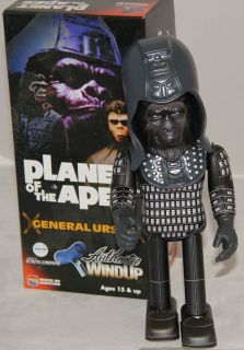 PLANET OF THE APES : General Ursus tin wind up figure made by MEDI COM