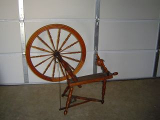 RARE 19th Century Spinning Wheel with Iron Foot Pedal 39 Tall 411